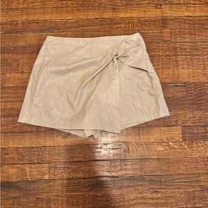 Flying Tomato Tan Skort